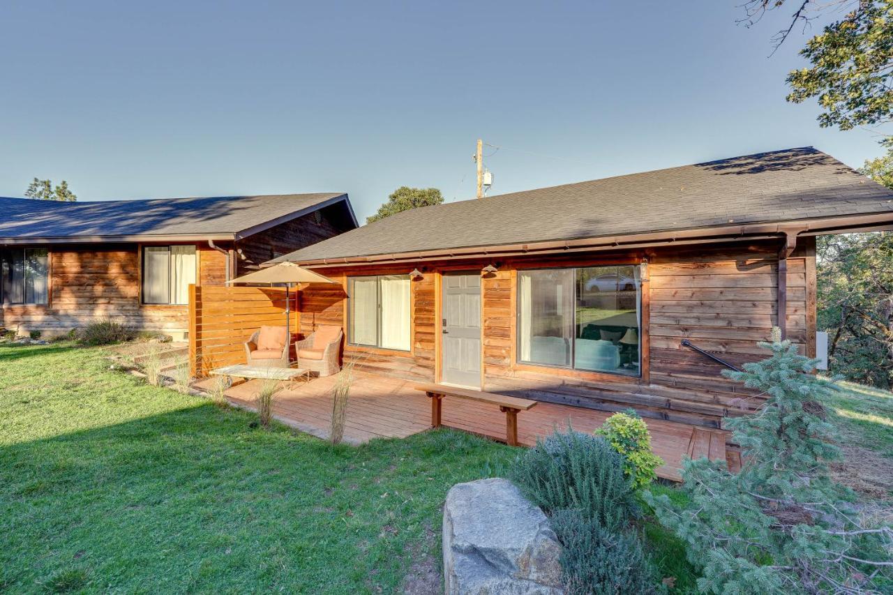 Cozy Central Point Bungalow On Working Winery! 外观 照片